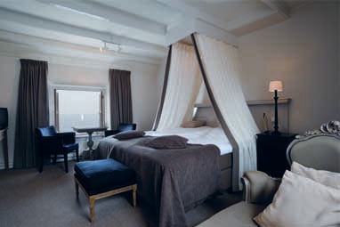 Romantik Hotel Auberge de Campveerse Toren: Zimmer