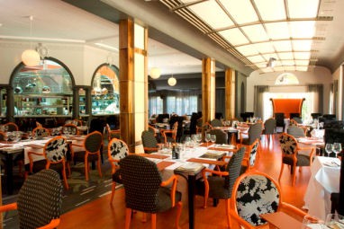Vineyard Hotel : Ресторан