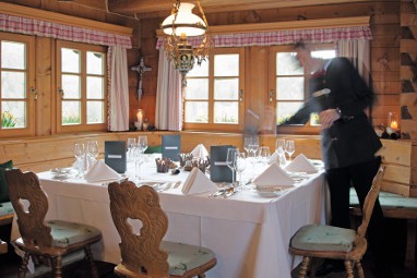 Hotel Traube Tonbach: Restaurante