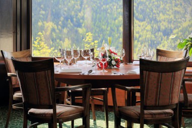 OREA Resort Horal: Restaurante
