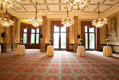 The Royal Horseguards Hotel: Sala de reuniões