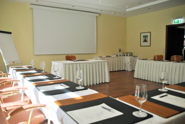 Grand Hotel Binz: 회의실