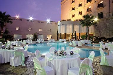 Mövenpick Hotel Jeddah: Бассейн