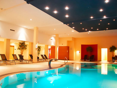Hotel Der Schöne Asten: 泳池