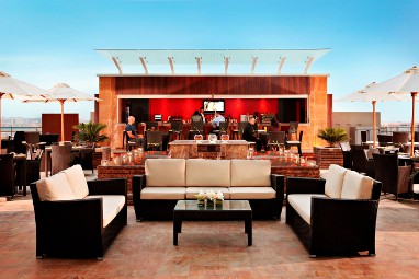 Media Rotana Hotel Dubai: Ресторан