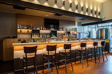 Comfort Hotel Frankfurt Airport West: Bar/Lounge