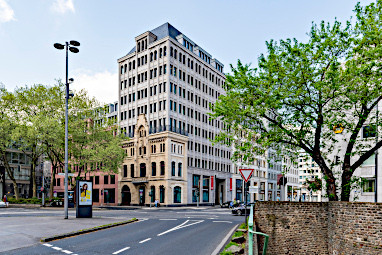 Design Offices Köln Dominium: Buitenaanzicht