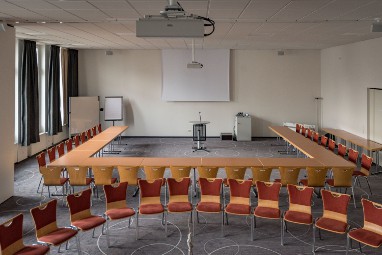 Internationales Tagungszentrum KARIMU: Sala de reuniões
