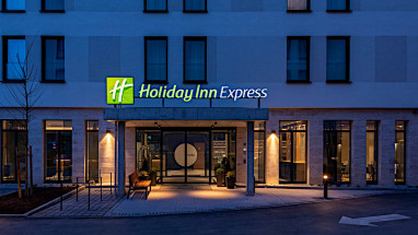 Holiday Inn Express München Nord: Вид снаружи
