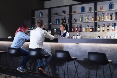 Select Hotel Augsburg: Bar/Lounge