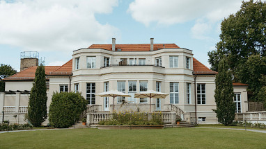 Gästehaus am Lehnitzsee GmbH: Vista externa